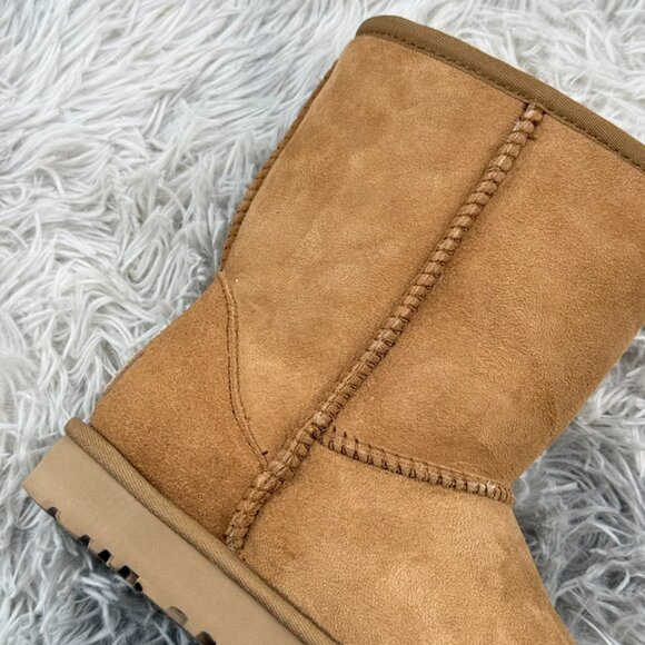 UGG Fur And Leather Snow Boots - Picture 4 of 9